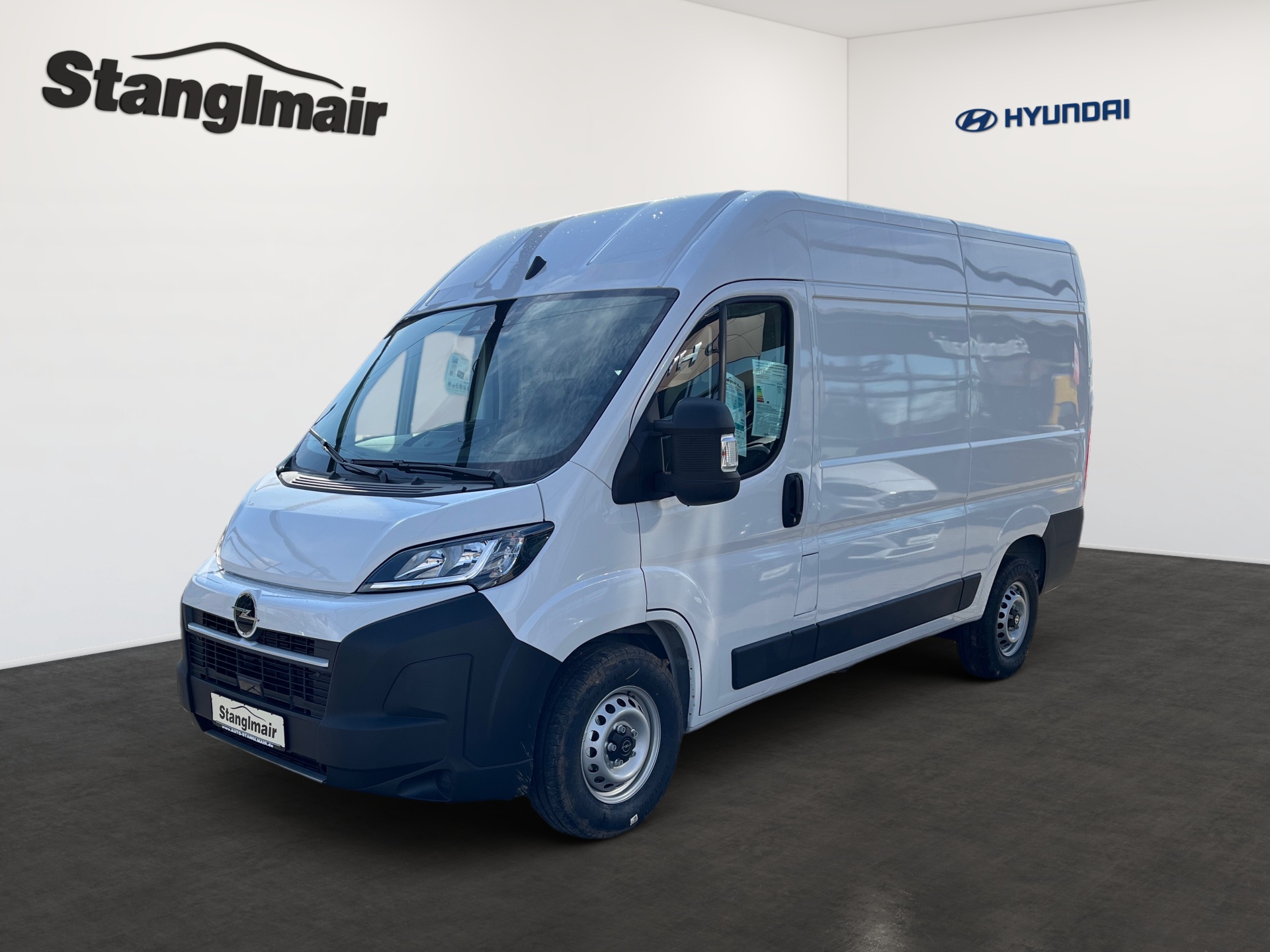 Opel Movano Cargo 3,5t L2H2 2.2 Diesel 140PS Automatik INKL. WINTERRÄDER